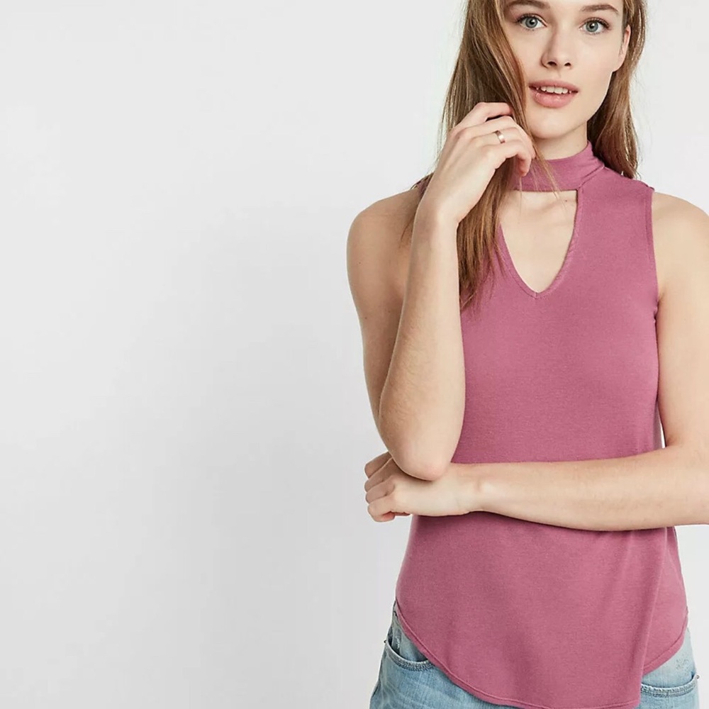 Express Deep V Coral Sleeveless Top